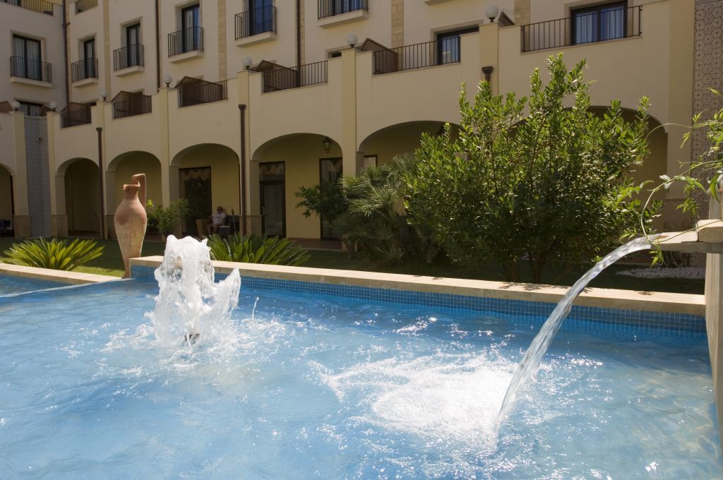 Mahara Hotel & Wellness Mazara del Vallo Exteriör bild