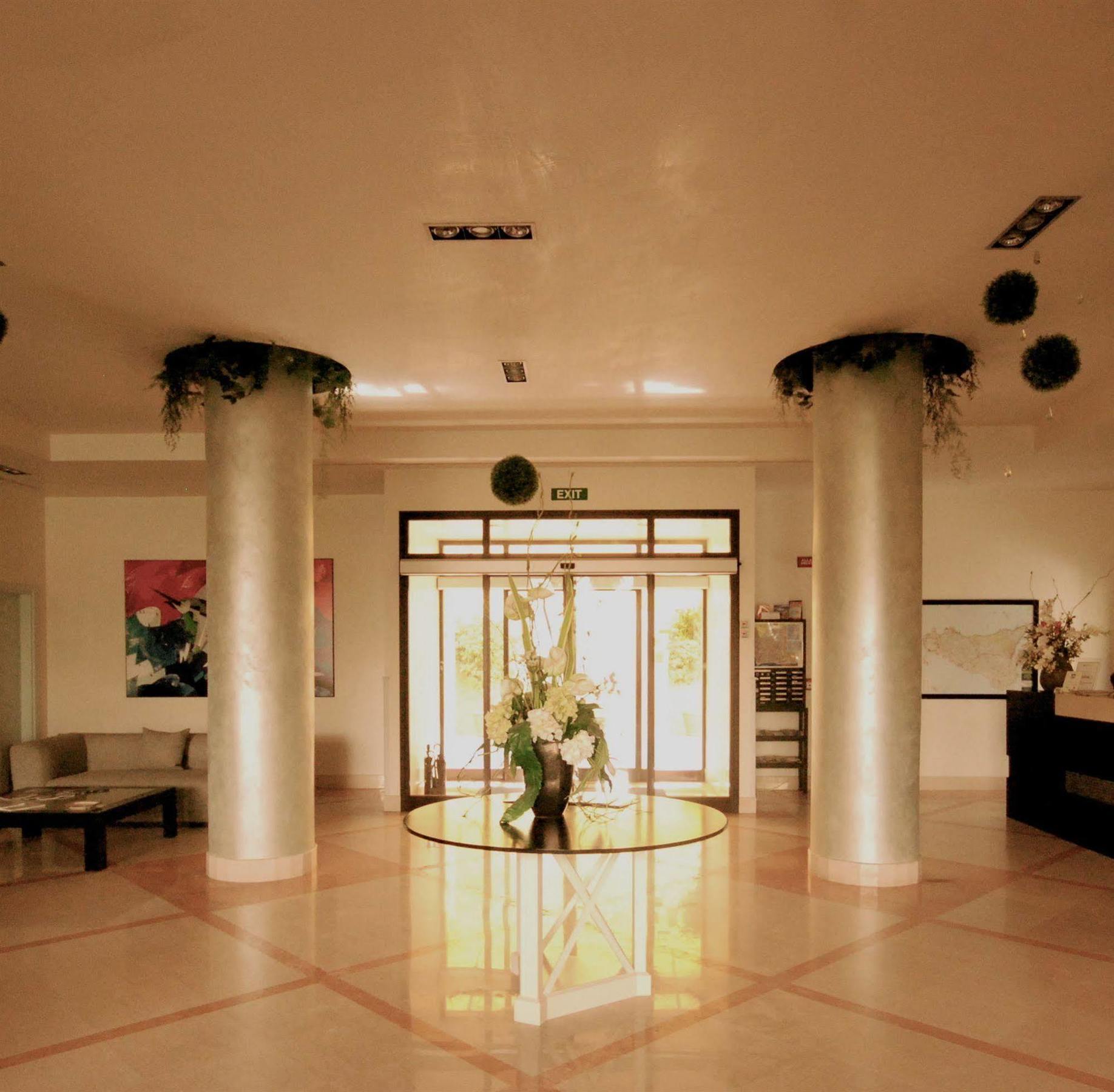 Mahara Hotel & Wellness Mazara del Vallo Exteriör bild